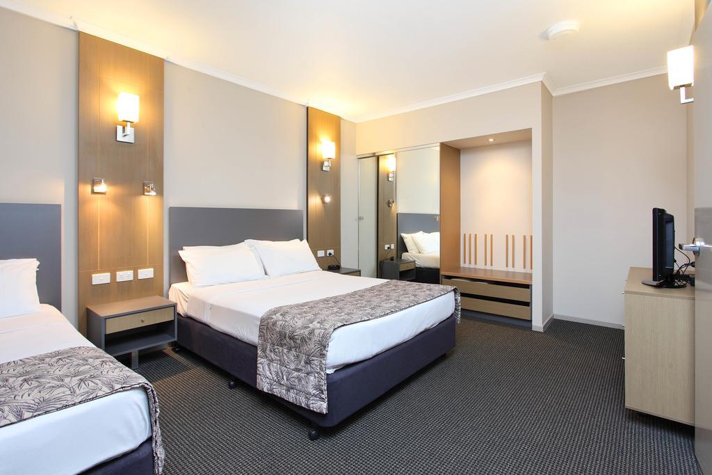 Brisbane International Virginia Hotel Exterior photo